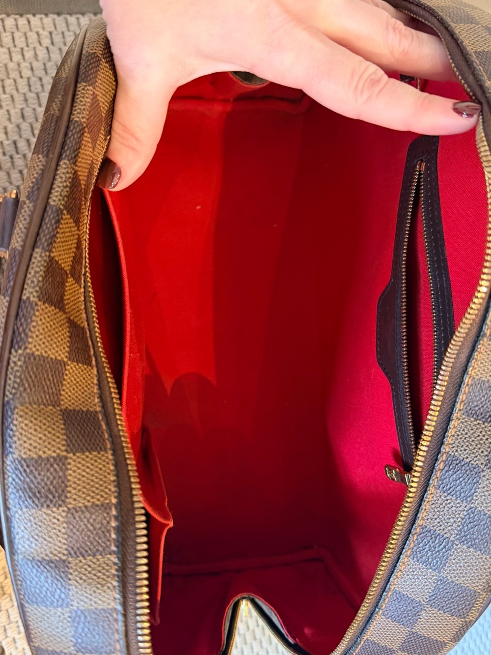 Louis Vuitton Nolita in Damier Ebene - Picture 7 of 8